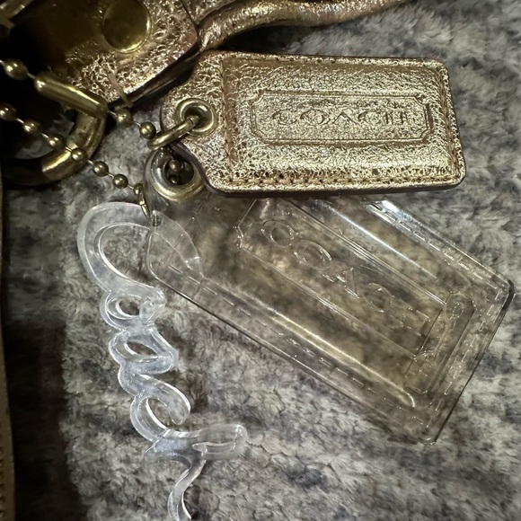 VINTAGE COACH Poppy Metallic Gold Champagne Leather Large Shoulder Bag RARE! - Picture 5 of 11